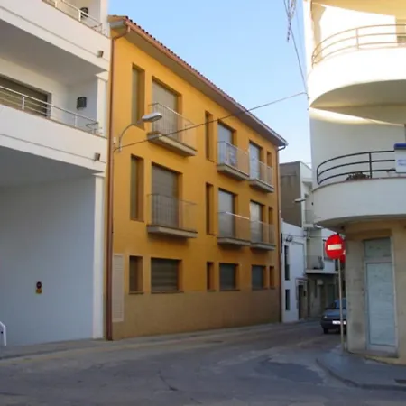 Mestral - Apartamentos Centricos L'Escala Exterior photo